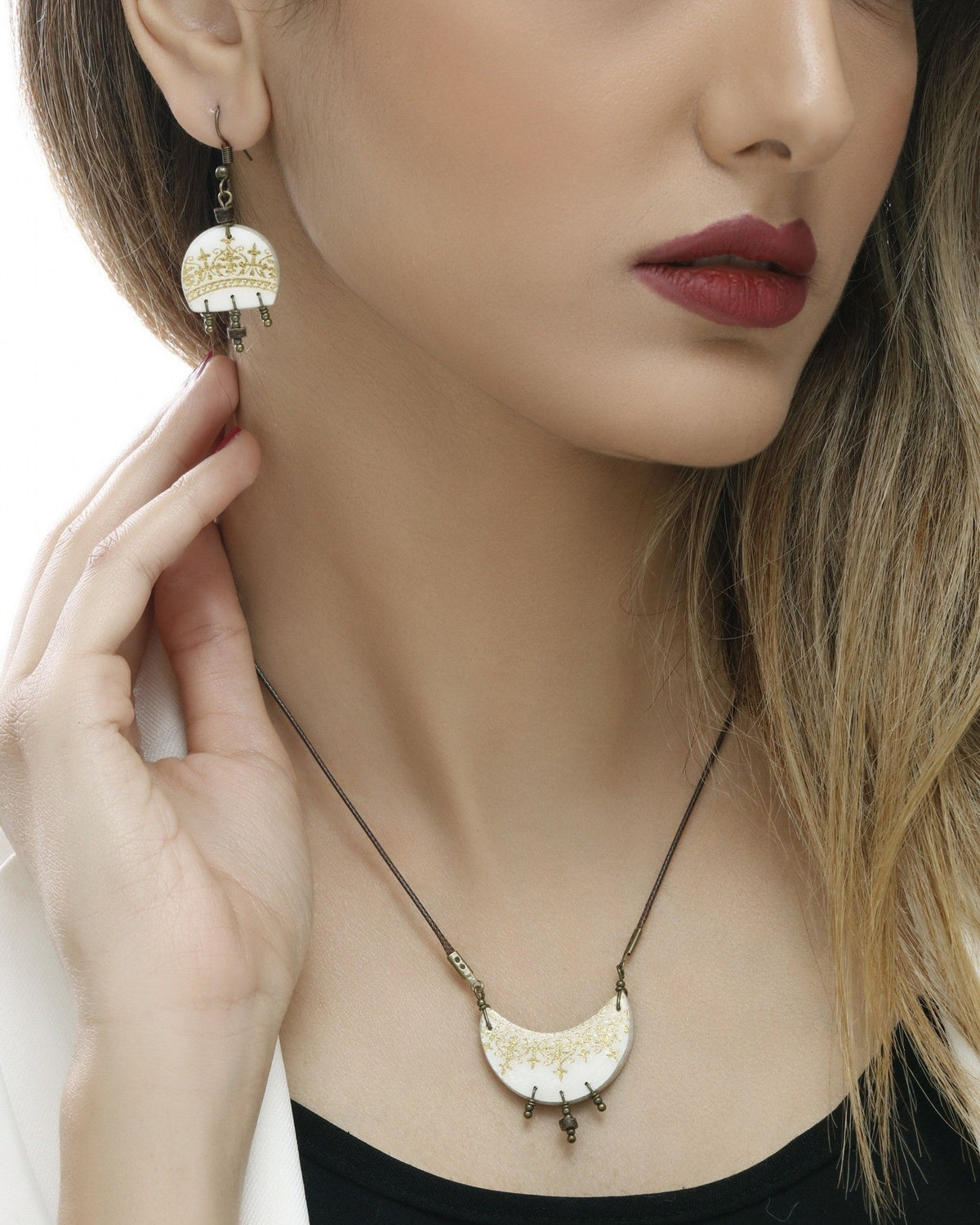 Zarrin – Crescent Tile Necklace – handmade Persian tile jewellery, photo 2